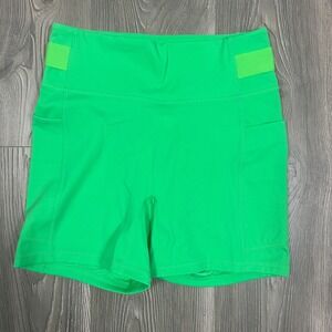 Fabletics Green High Waist Motion365 Pocket Shorts - SIZE M NWT Activewear